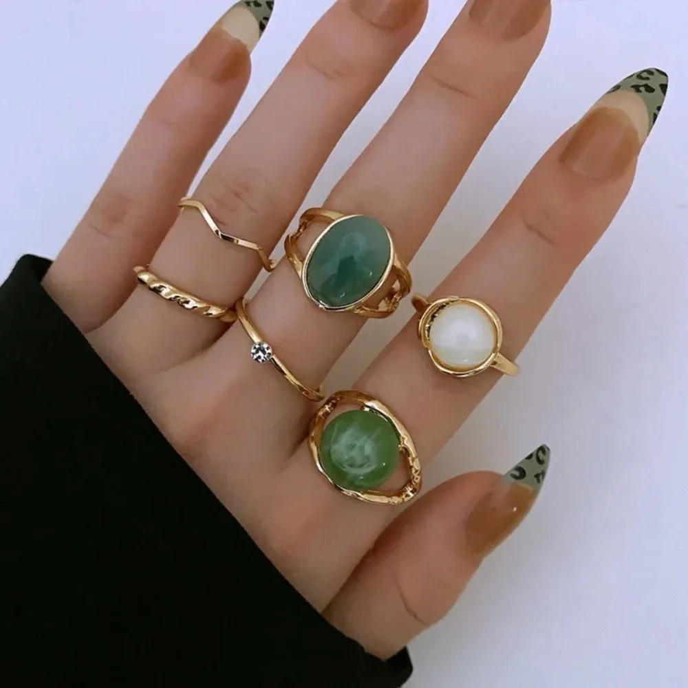 *CAPRICE* 6-Pc Gold x Green Gem Fashion Ring Set